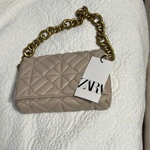 Zara NWT light tan quilted purse.